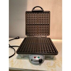 Genuine VillaWare Belgian Waffle & Multi-Baker Maker 4-Square 6100 Tested